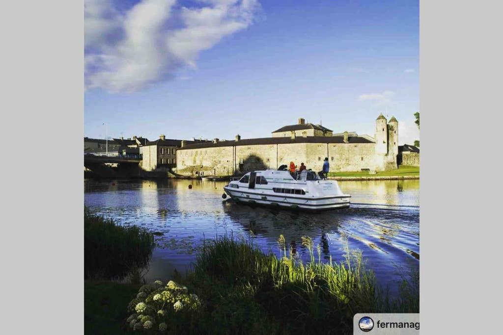 Swallow Lane, Enniskillen, Co Fermanagh, 5* Chic Villa Екстериор снимка